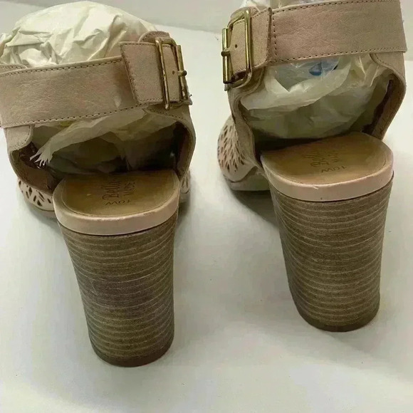 Bella Vita leather, high heel sandals, beige, a go to neutral for your closet 10 - Picture 3 of 7